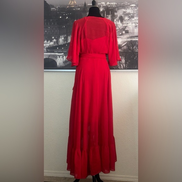 CITY CHIC NWOT Red Wrap Dress Size 16 - Picture 5 of 7